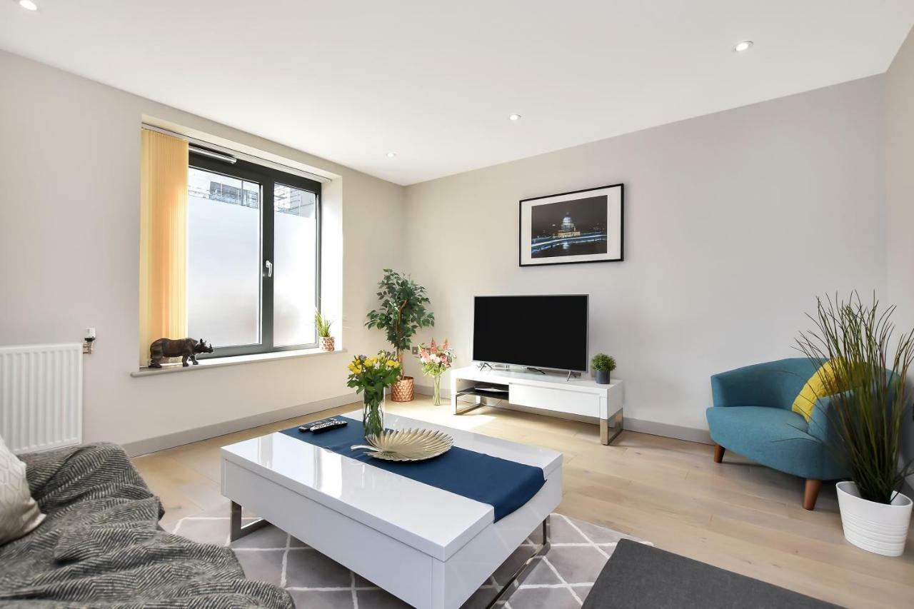 Esquire Apartments Ealing ลอนดอน ภายนอก รูปภาพ
