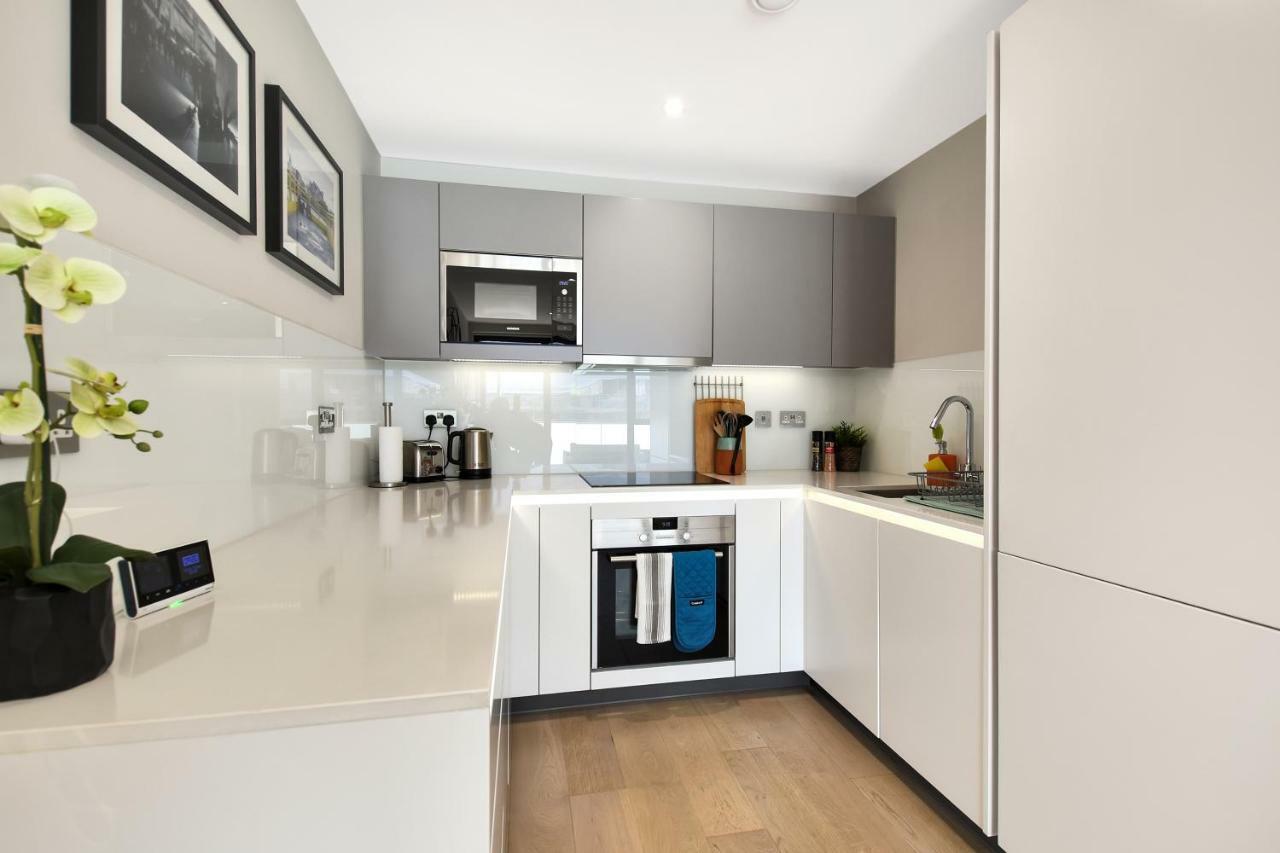 Esquire Apartments Ealing ลอนดอน ภายนอก รูปภาพ