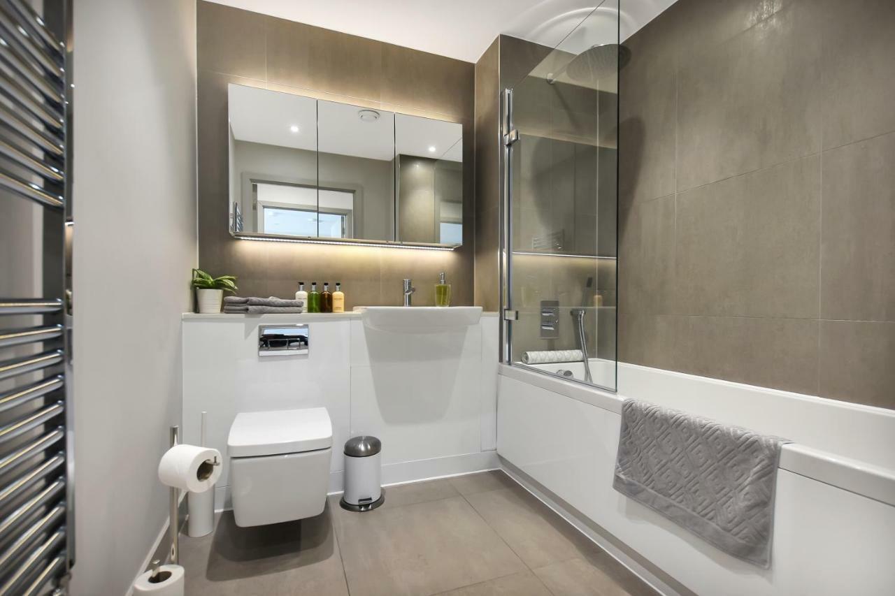 Esquire Apartments Ealing ลอนดอน ภายนอก รูปภาพ