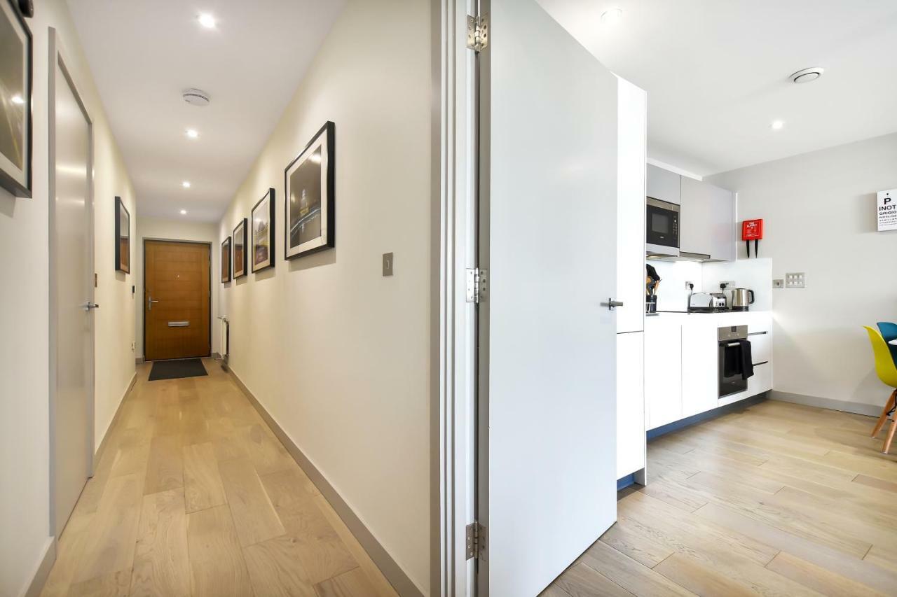 Esquire Apartments Ealing ลอนดอน ภายนอก รูปภาพ