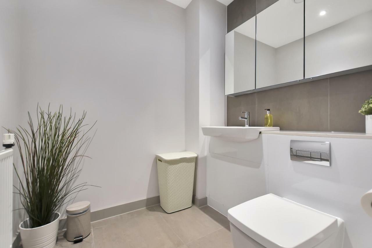 Esquire Apartments Ealing ลอนดอน ภายนอก รูปภาพ