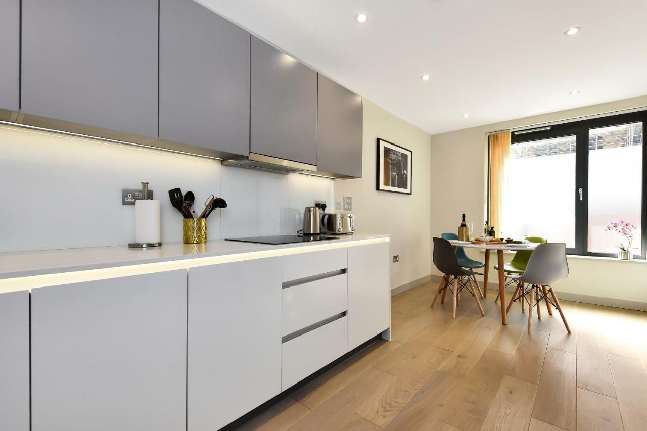 Esquire Apartments Ealing ลอนดอน ภายนอก รูปภาพ