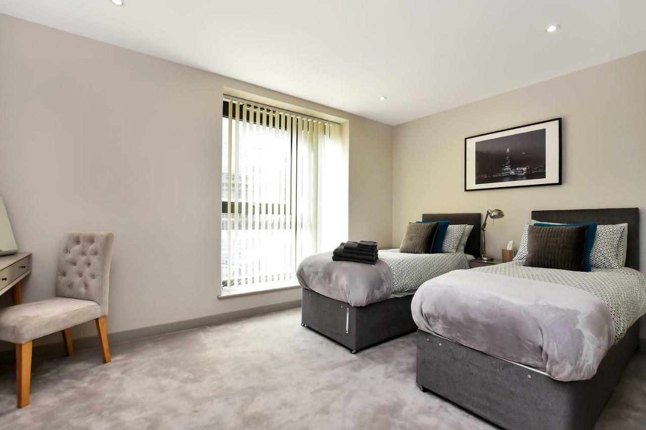 Esquire Apartments Ealing ลอนดอน ภายนอก รูปภาพ