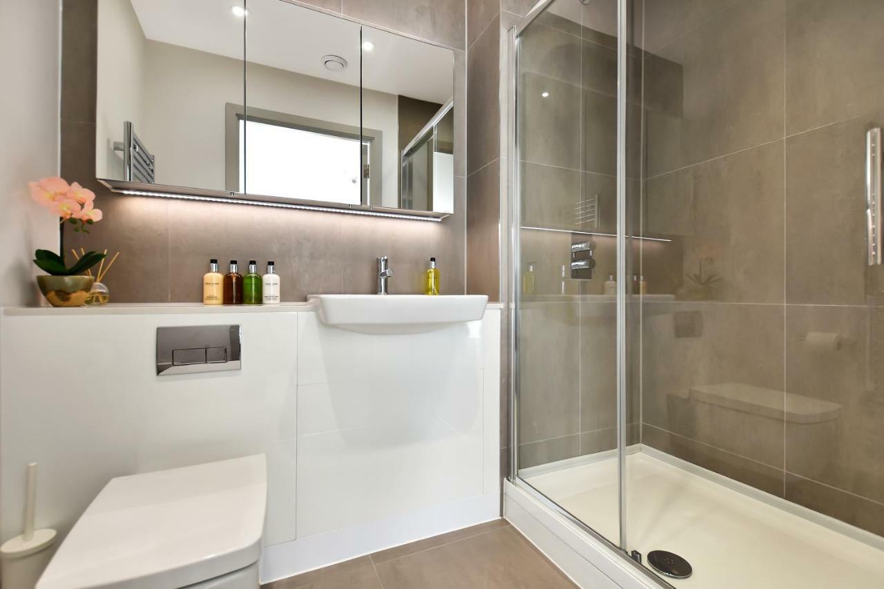 Esquire Apartments Ealing ลอนดอน ภายนอก รูปภาพ