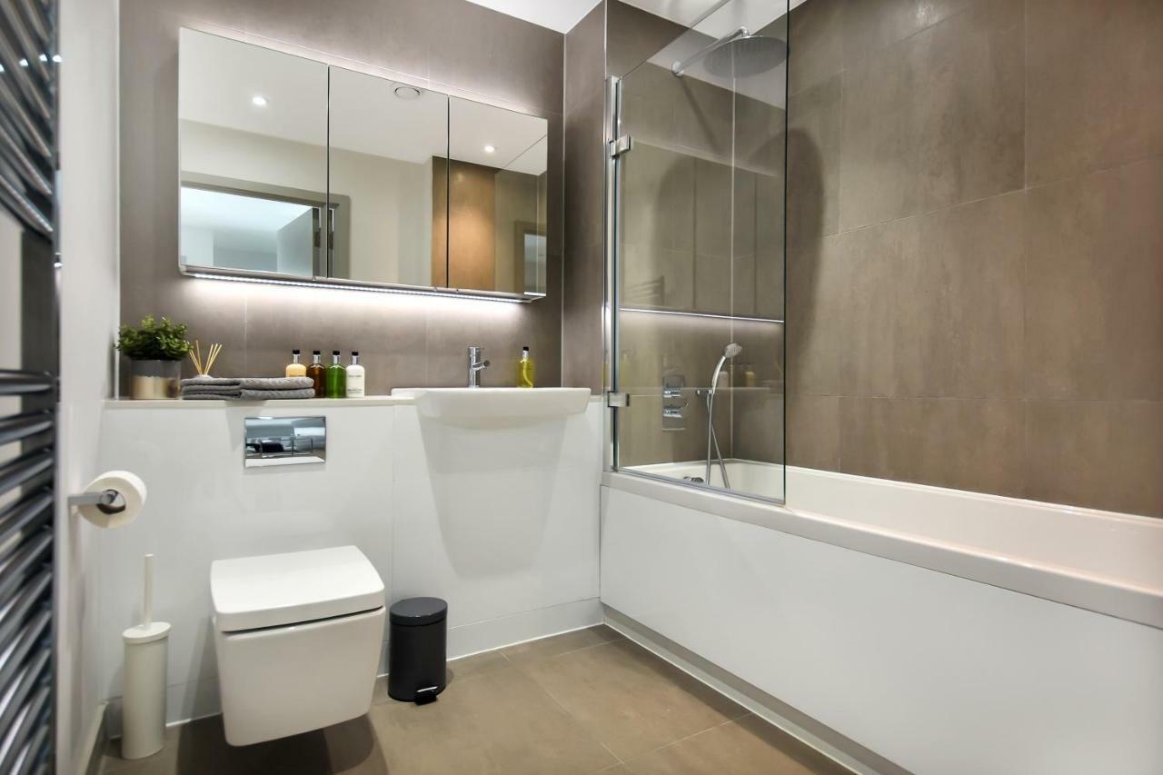 Esquire Apartments Ealing ลอนดอน ภายนอก รูปภาพ